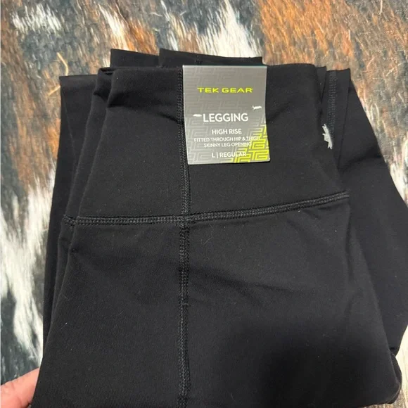 NWT- Tek Gear High-Rise Black Leggings- SZ L - Picture 4 of 6